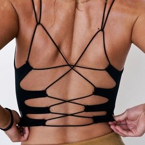 Free Movement She’s got rhythm crop tank L